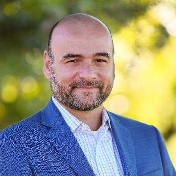 https://www.kristalaine.com/wp-content/uploads/2024/06/HeadshotBlueSuit1-1.jpg